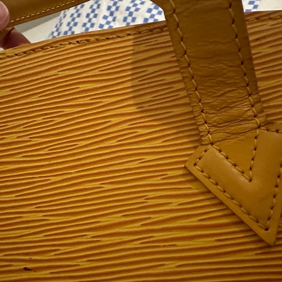 EUC. Louis Vuitton Epi Yellow St. Jacques Hand Bag. - Picture 15 of 16